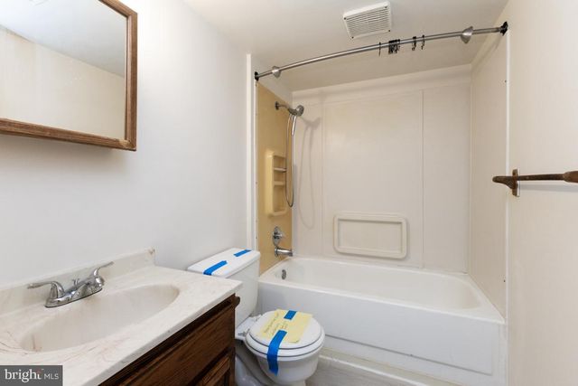 5308 MACWOOD DR, Woodbridge, VA 22193