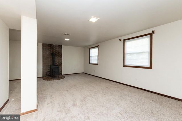 5308 MACWOOD DR, Woodbridge, VA 22193