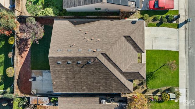 9214 Cadbury Drive, Bakersfield, CA 93311