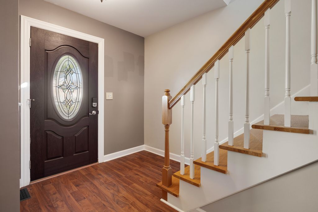 1353 Portsmouth Court, Carol Stream, IL 60188 — photo 3