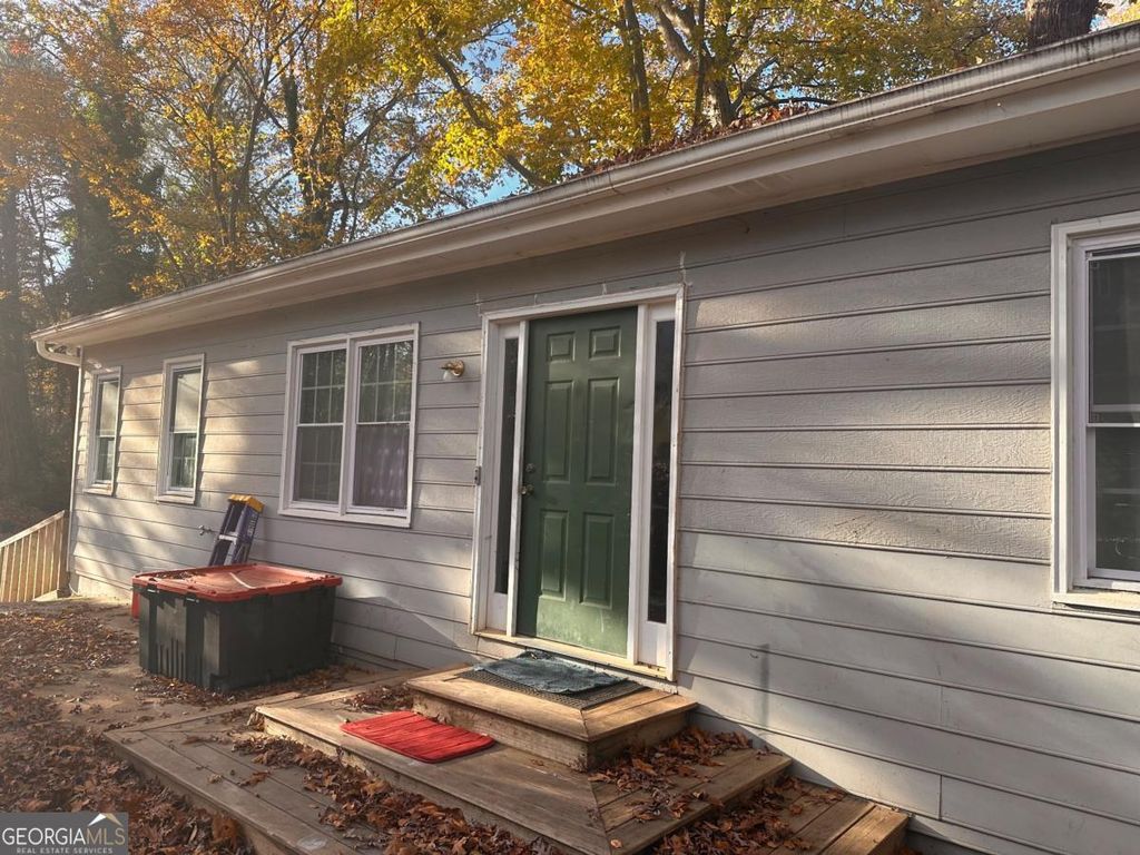 1637 Roman Point Drive, Norcross, GA 30093