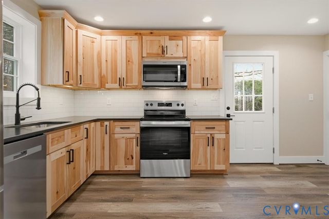 2495 Jackson Shop Rd, Goochland, VA 23063