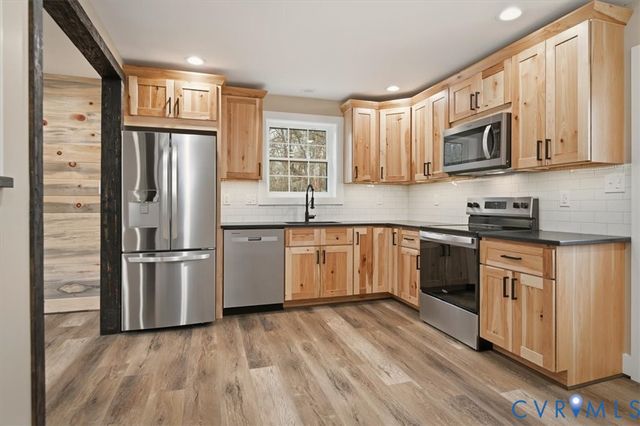 2495 Jackson Shop Rd, Goochland, VA 23063