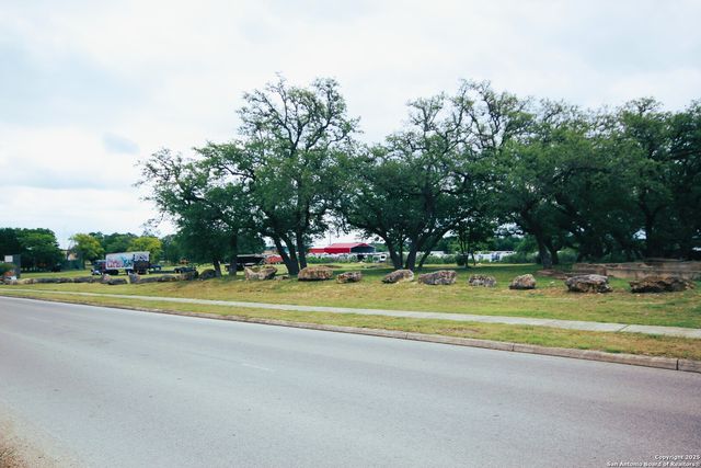 29397 I H 10 West, Boerne, TX 78006