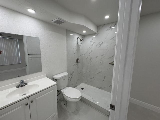 7650 W McNab 118, Tamarac, FL 33321