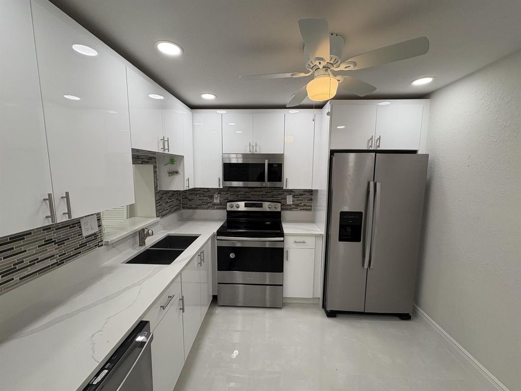 7650 W McNab 118, Tamarac, FL 33321