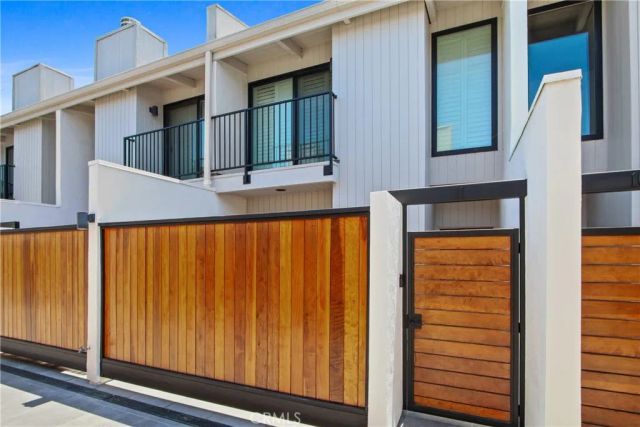 1133 24th Street 11, Santa Monica, CA 90403