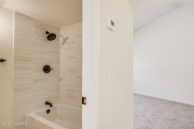 9949 E Skyward Way, Tucson, AZ 85730