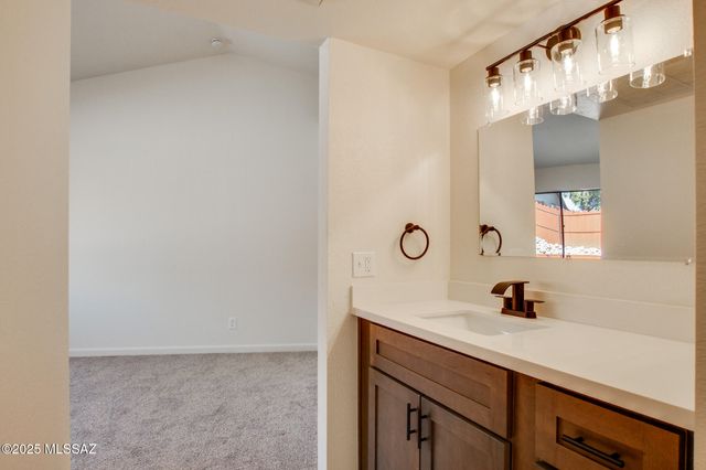 9949 E Skyward Way, Tucson, AZ 85730