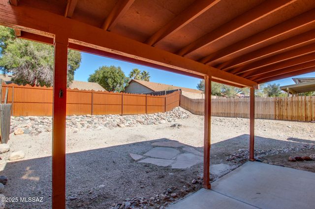 9949 E Skyward Way, Tucson, AZ 85730