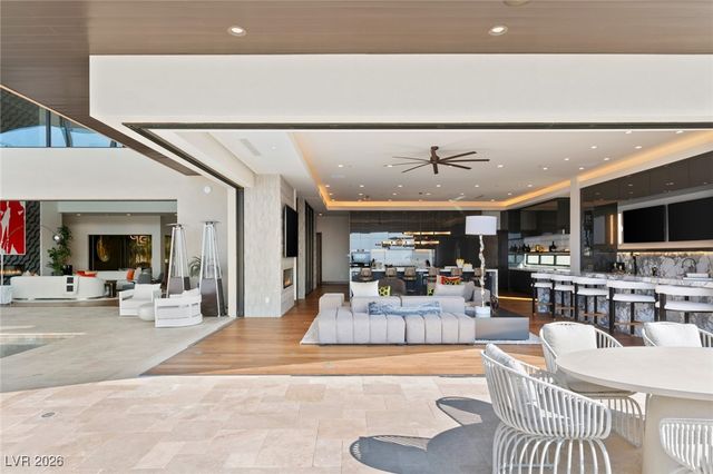 11 Rockstream Drive, Henderson, NV 89012