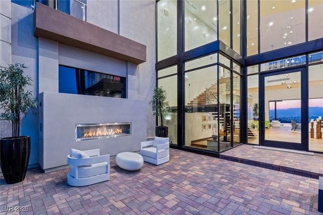 11 Rockstream Drive, Henderson, NV 89012