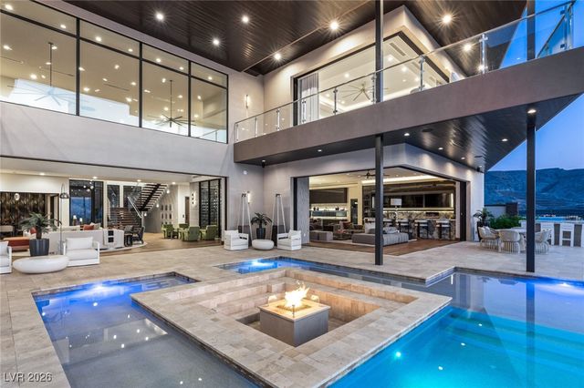 11 Rockstream Drive, Henderson, NV 89012