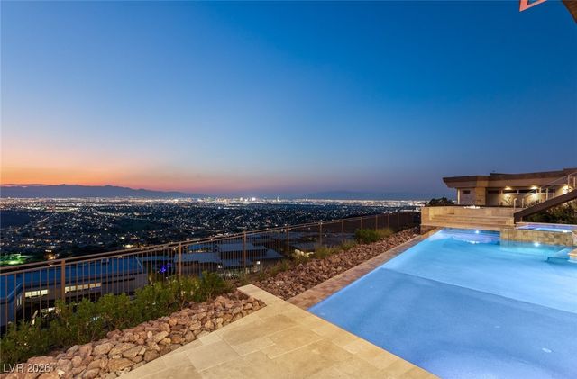 11 Rockstream Drive, Henderson, NV 89012