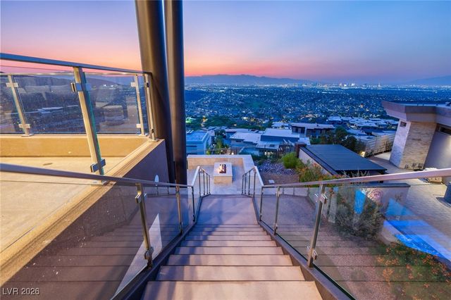 11 Rockstream Drive, Henderson, NV 89012