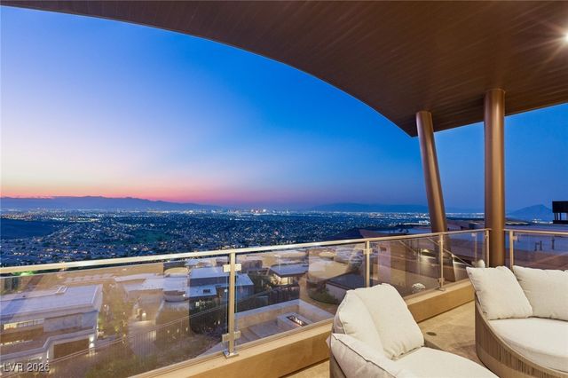 11 Rockstream Drive, Henderson, NV 89012