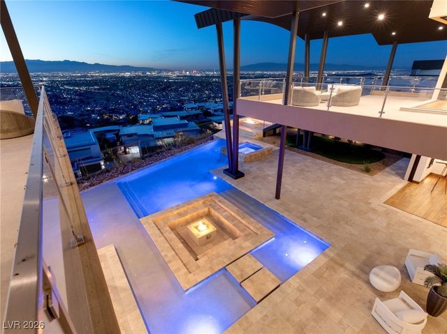 11 Rockstream Drive, Henderson, NV 89012