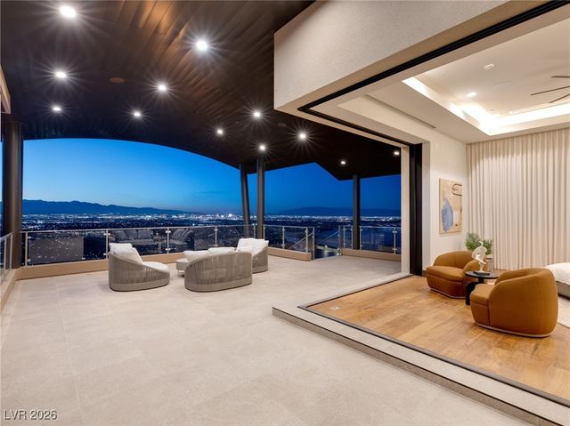 11 Rockstream Drive, Henderson, NV 89012