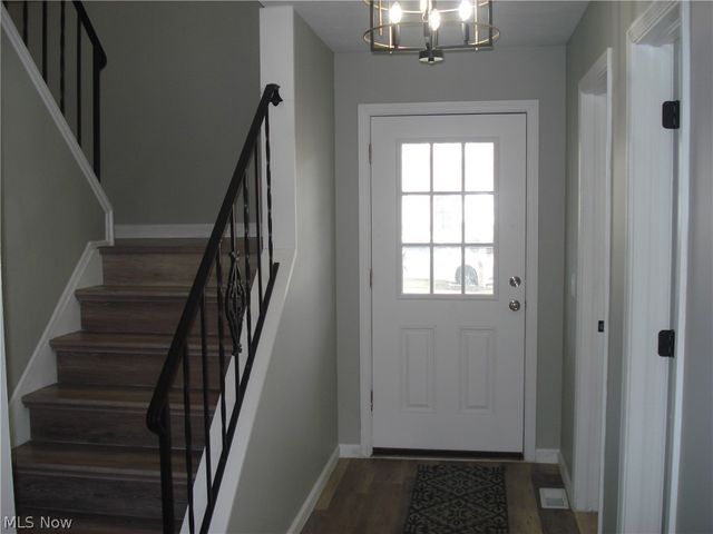 8290 Quail Point Lane, Mentor, OH 44060