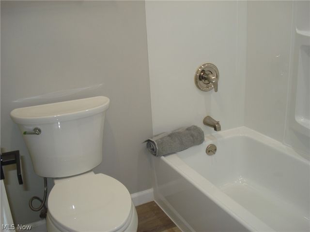 8290 Quail Point Lane, Mentor, OH 44060