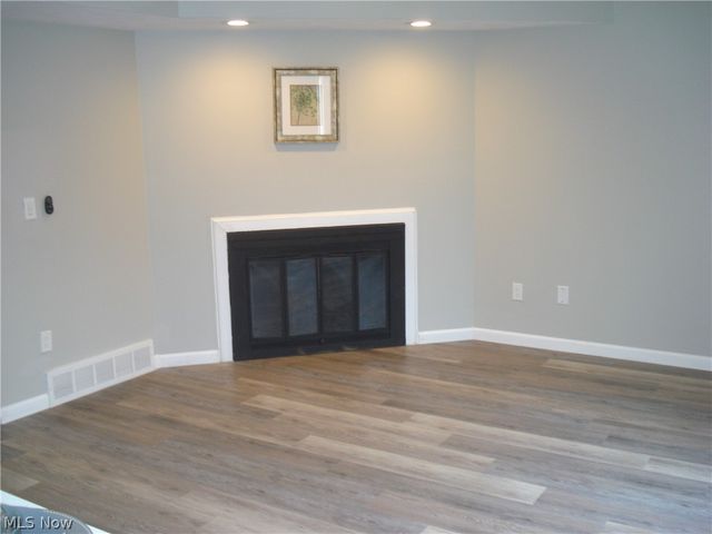 8290 Quail Point Lane, Mentor, OH 44060