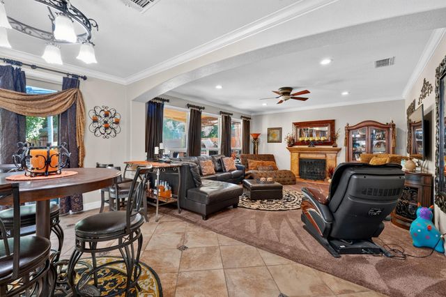 6904 Danberg Way, Elk Grove, CA 95757