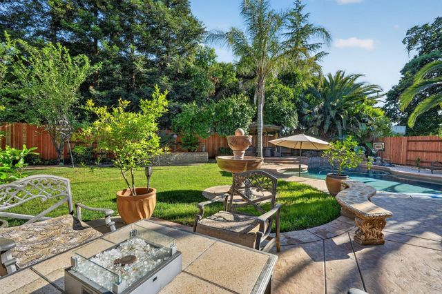 6904 Danberg Way, Elk Grove, CA 95757