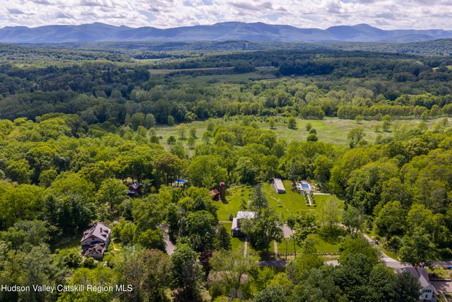 57 Snake Road, Catskill, NY 12414