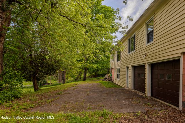 57 Snake Road, Catskill, NY 12414