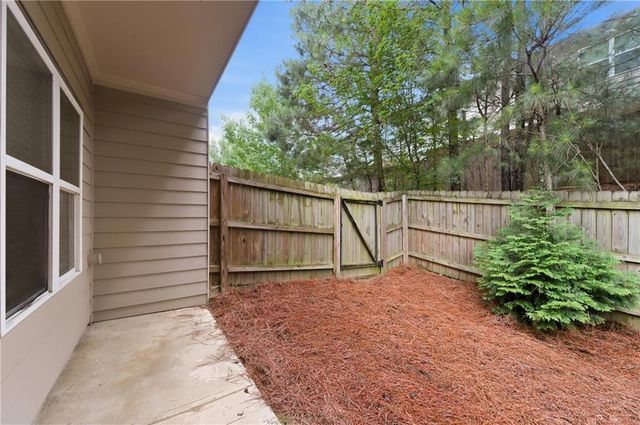 886 Ambient Way SW, Atlanta, GA 30331