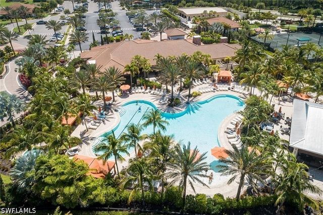 8773 Bellano CT 102, Naples, FL 34119