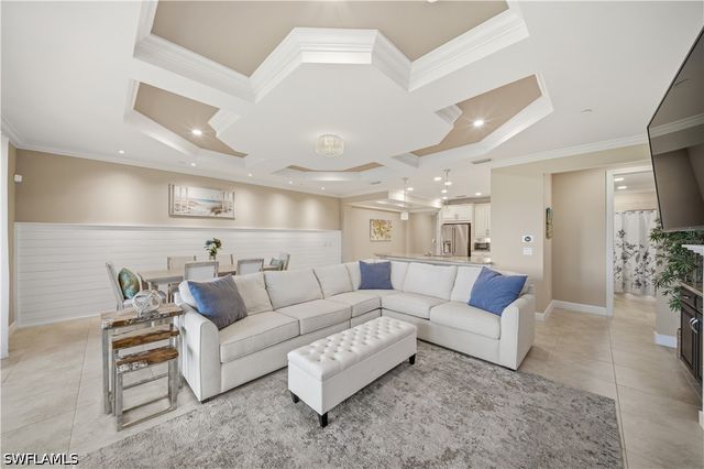 8773 Bellano CT 102, Naples, FL 34119