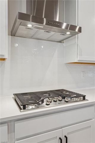 117 Robert Bruce RD, Poquoson, VA 23662