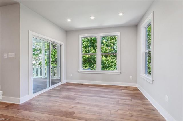 117 Robert Bruce RD, Poquoson, VA 23662