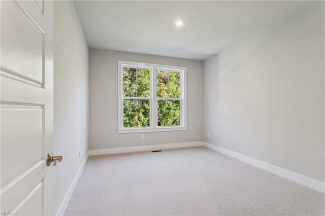 117 Robert Bruce RD, Poquoson, VA 23662