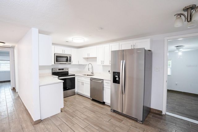 503 MOORE AVENUE, Seffner, FL 33584