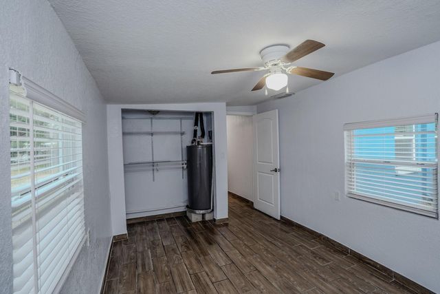 503 MOORE AVENUE, Seffner, FL 33584