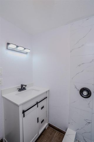 503 MOORE AVENUE, Seffner, FL 33584