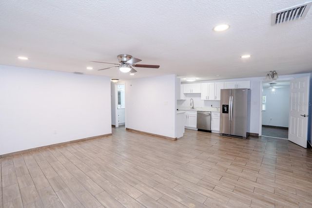 503 MOORE AVENUE, Seffner, FL 33584