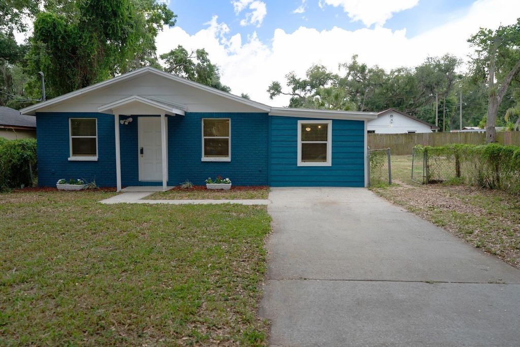 503 MOORE AVENUE, Seffner, FL 33584