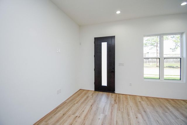 15000 S Richmond Avenue 6, Houston, TX 77082