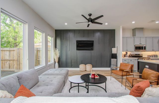 4612 Oats Street, Houston, TX 77020