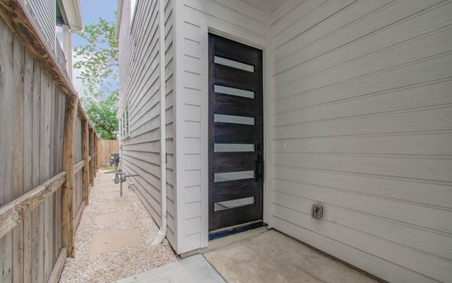 4612 Oats Street, Houston, TX 77020