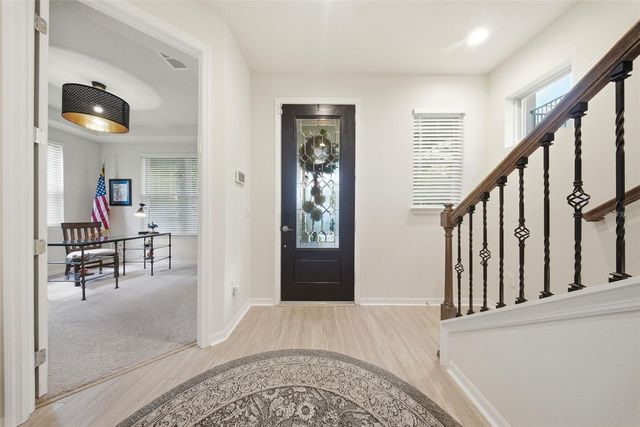 5920 VILLAGE CENTER DRIVE, Lithia, FL 33547