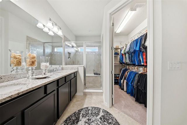 5920 VILLAGE CENTER DRIVE, Lithia, FL 33547