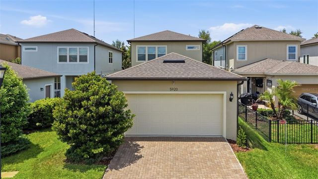 5920 VILLAGE CENTER DRIVE, Lithia, FL 33547