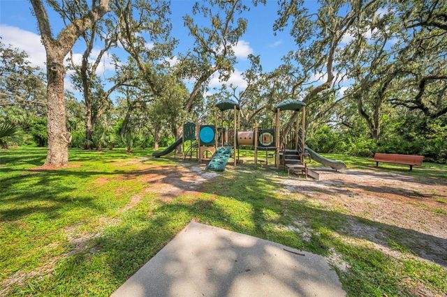 5920 VILLAGE CENTER DRIVE, Lithia, FL 33547