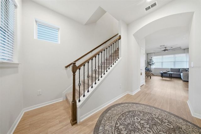 5920 VILLAGE CENTER DRIVE, Lithia, FL 33547