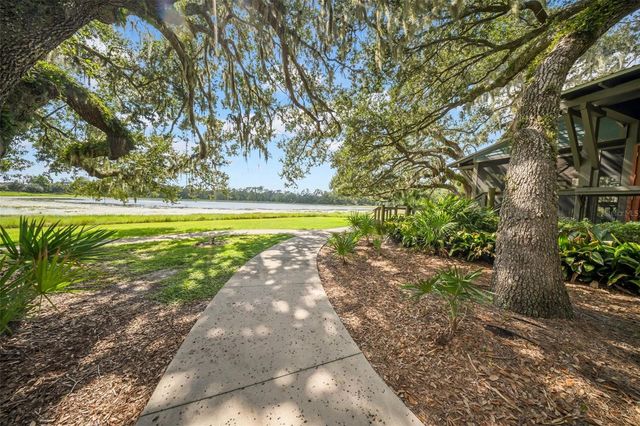 5920 VILLAGE CENTER DRIVE, Lithia, FL 33547
