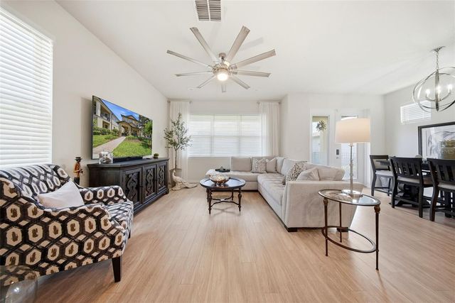 5920 VILLAGE CENTER DRIVE, Lithia, FL 33547